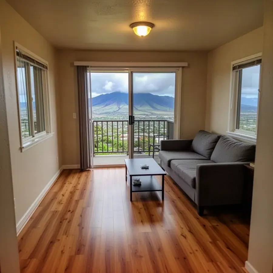 Finished laminate floor in Kahului apartment living room