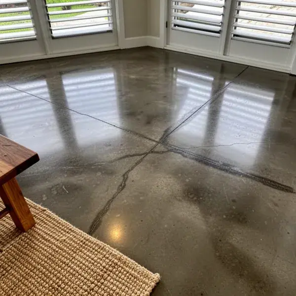 Polished older concrete slab floor in Kahului ranch home